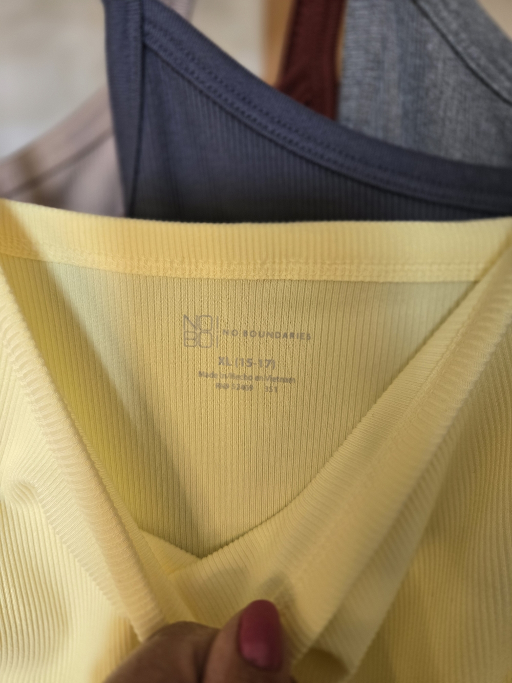 No Boundaries 8 Spaghetti Strap Camisole - XL - Picture 5 of 6